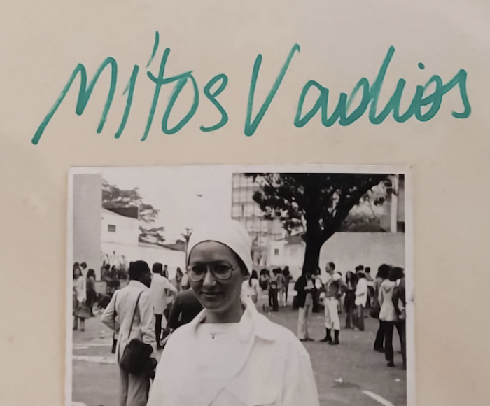 Gretta Sarfaty doing her performance at the Mitos Vadios collective happening in 1978 Sao Paulo