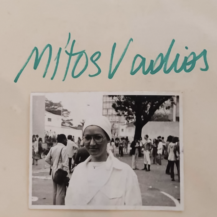 Gretta Sarfaty doing her performance at the Mitos Vadios collective happening in 1978 Sao Paulo